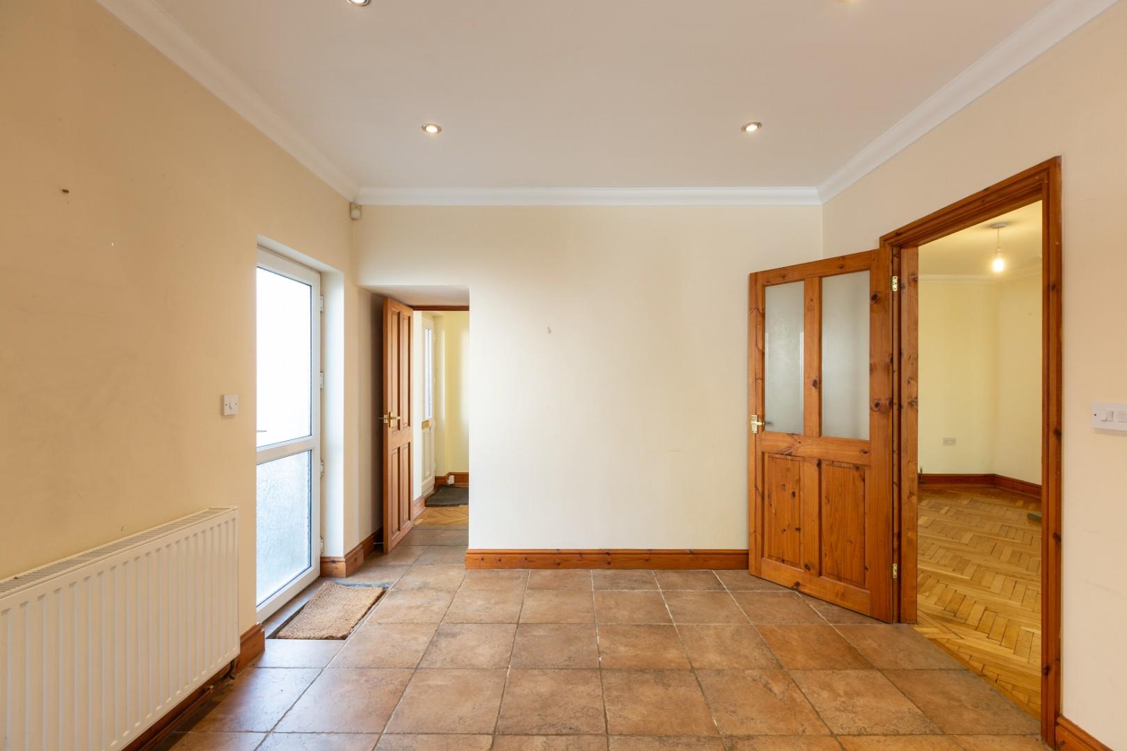 Mayals Avenue, Blackpill, Swansea, SA3 5DB